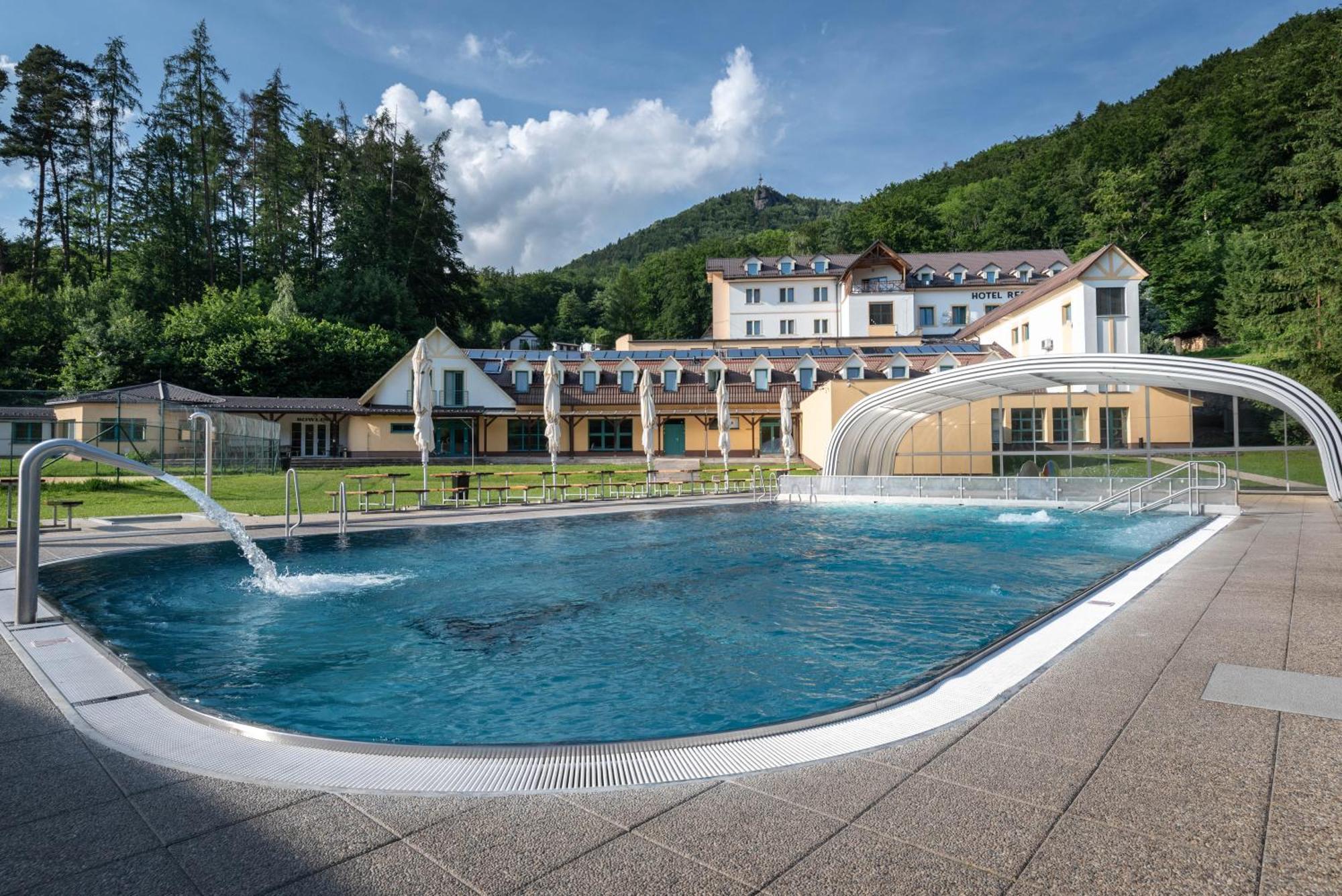 Horsky Hotel Remata Raztocno ภายนอก รูปภาพ